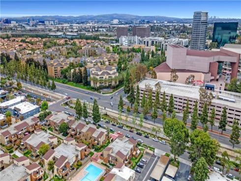 1001 W Stevens  202  Avenue, Santa Ana, CA