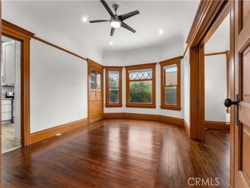 610  E 4th  , Santa Ana, CA