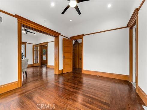 610  E 4th  , Santa Ana, CA