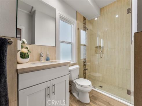 610  E 4th  , Santa Ana, CA