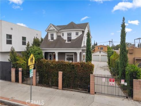 610  E 4th  , Santa Ana, CA