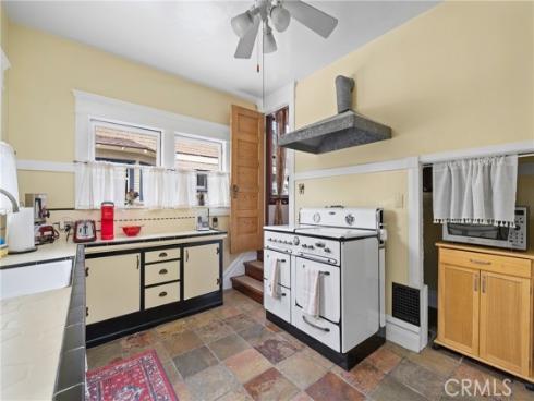 1218 French Street, Santa Ana, CA