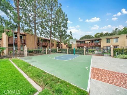 1000 W Macarthur 100 Boulevard, Santa Ana, CA