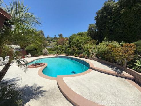 1502 Longmont Place, Santa Ana, CA