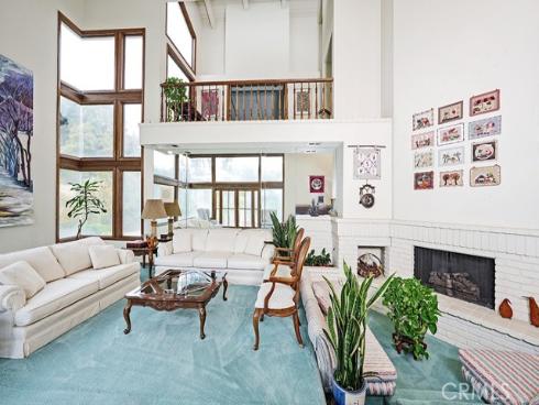 9752 Rangeview Drive, Santa Ana, CA