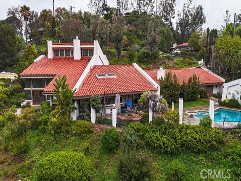 9752 Rangeview Drive, Santa Ana, CA