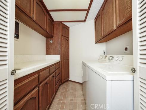 9752 Rangeview Drive, Santa Ana, CA