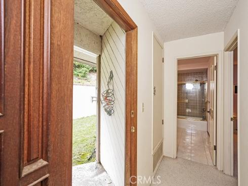 9752 Rangeview Drive, Santa Ana, CA