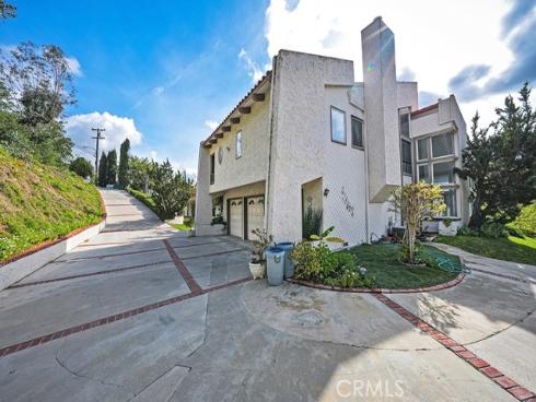 9752 Rangeview Drive, Santa Ana, CA
