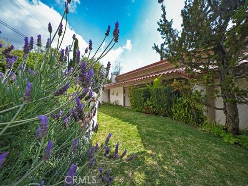 9752 Rangeview Drive, Santa Ana, CA