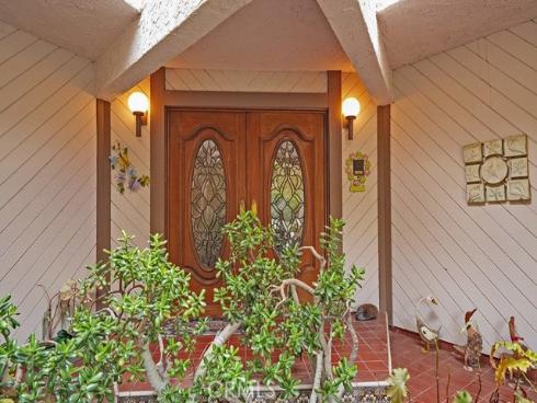 9752 Rangeview Drive, Santa Ana, CA