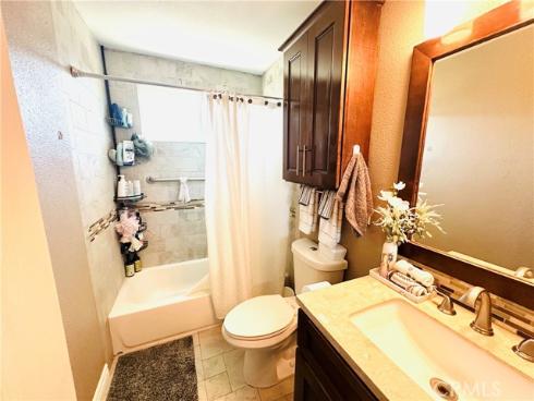 2506 W Pomona Street, Santa Ana, CA