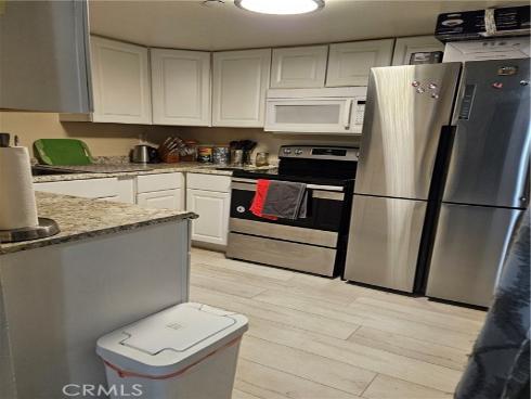 306 E Chestnut F Avenue, Santa Ana, CA