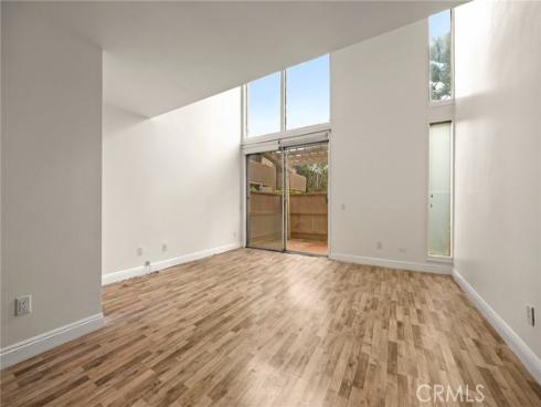 1088 Cabrillo Park A Drive, Santa Ana, CA