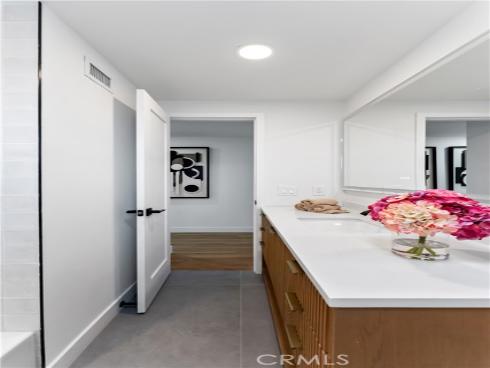 2514 S Rita Way, Santa Ana, CA