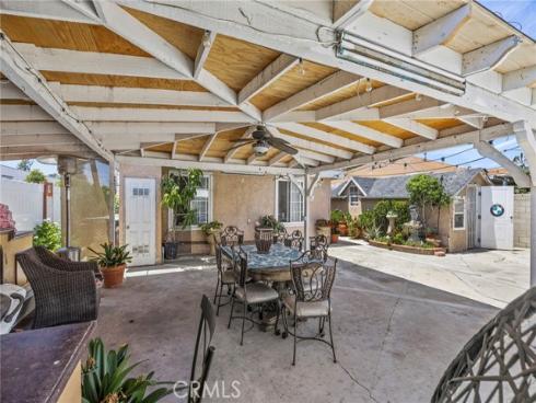 1709 S Townsend St , Santa Ana, CA