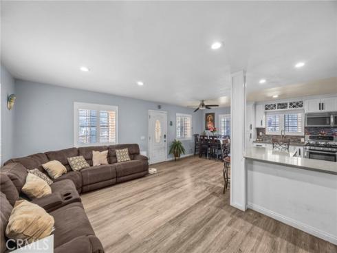 1709 S Townsend St , Santa Ana, CA