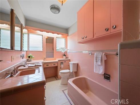 2415 N French Street, Santa Ana, CA