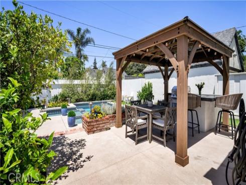 2336 N Riverside Drive, Santa Ana, CA