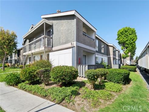 2827 S Fairview O Street, Santa Ana, CA