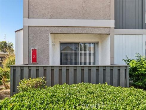 2827 S Fairview O Street, Santa Ana, CA