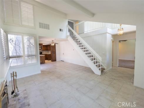 1903 W West Wind , Santa Ana, CA