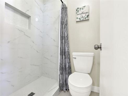 2501 W Sunflower A5 Avenue, Santa Ana, CA