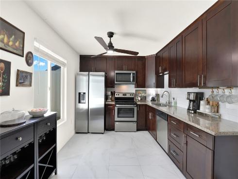 2501 W Sunflower A5 Avenue, Santa Ana, CA