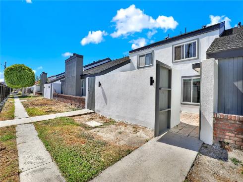 2501 W Sunflower A5 Avenue, Santa Ana, CA