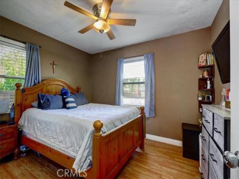 944 W Cubbon Street, Santa Ana, CA