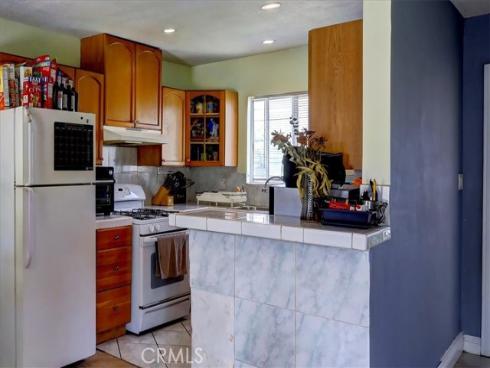 944 W Cubbon Street, Santa Ana, CA