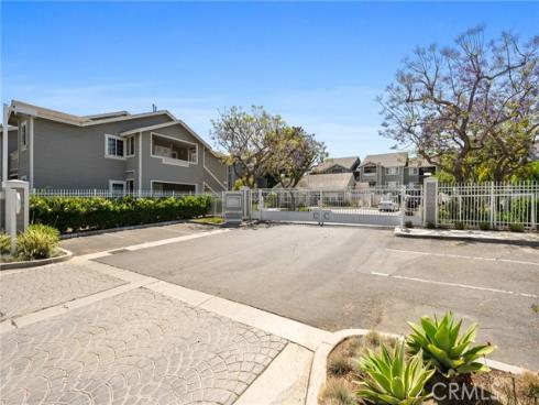 3500 S Greenville G3 Street, Santa Ana, CA