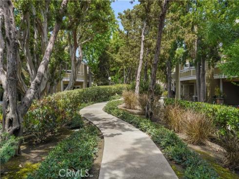 3690 S Bear  5  Street, Santa Ana, CA