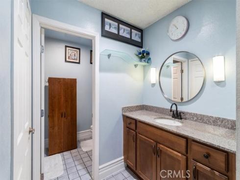 1084 Cabrillo Park B Drive, Santa Ana, CA