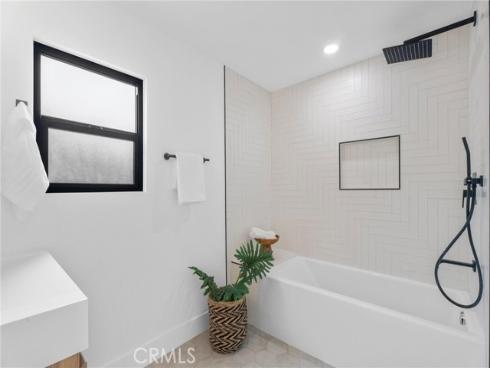 2220 Halladay Street, Santa Ana, CA