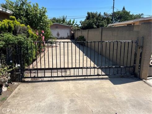 2124 W Civic Center Drive, Santa Ana, CA