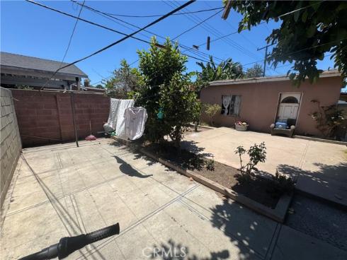 2124 W Civic Center Drive, Santa Ana, CA