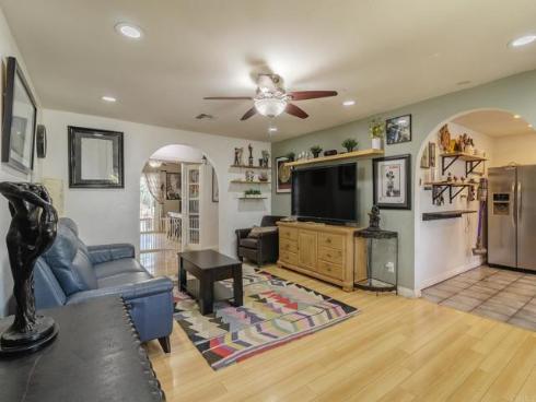 823 N Towner , Santa Ana, CA