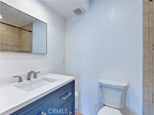 521 S Lyon 37 Street, Santa Ana, CA