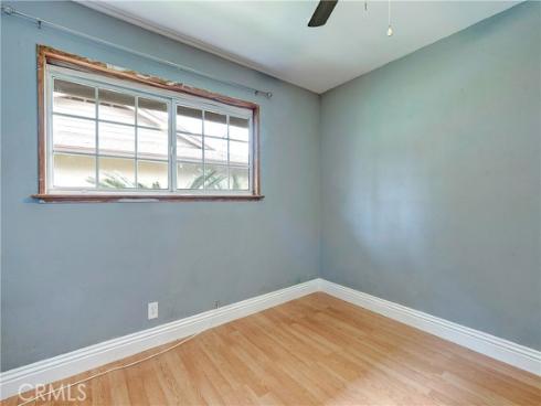 521 S Lyon 37 Street, Santa Ana, CA