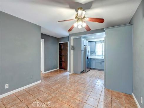 521 S Lyon 37 Street, Santa Ana, CA