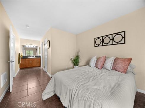 1345 Cabrillo Park S16 Drive, Santa Ana, CA