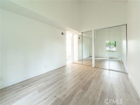 611 W 1st 101 Street, Santa Ana, CA