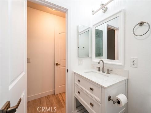 611 W 1st 101 Street, Santa Ana, CA