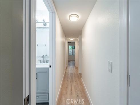 611 W 1st 101 Street, Santa Ana, CA