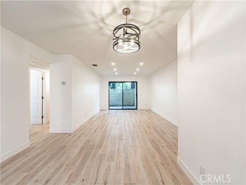 611 W 1st 101 Street, Santa Ana, CA