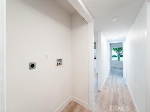 611 W 1st 101 Street, Santa Ana, CA