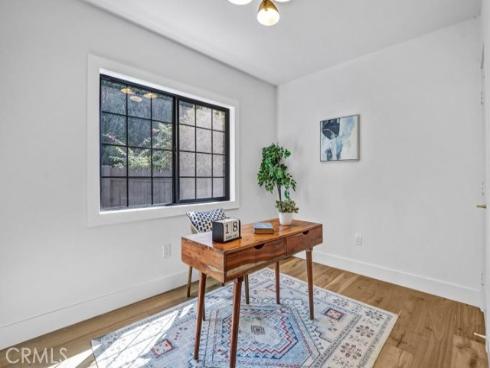 2327  Bonnie Brae  , Santa Ana, CA