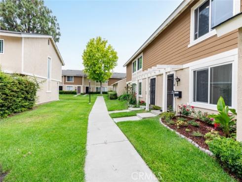 3021 S Sycamore  D  Street, Santa Ana, CA