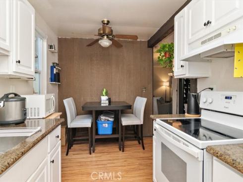 1000 W Macarthur 44 Boulevard, Santa Ana, CA